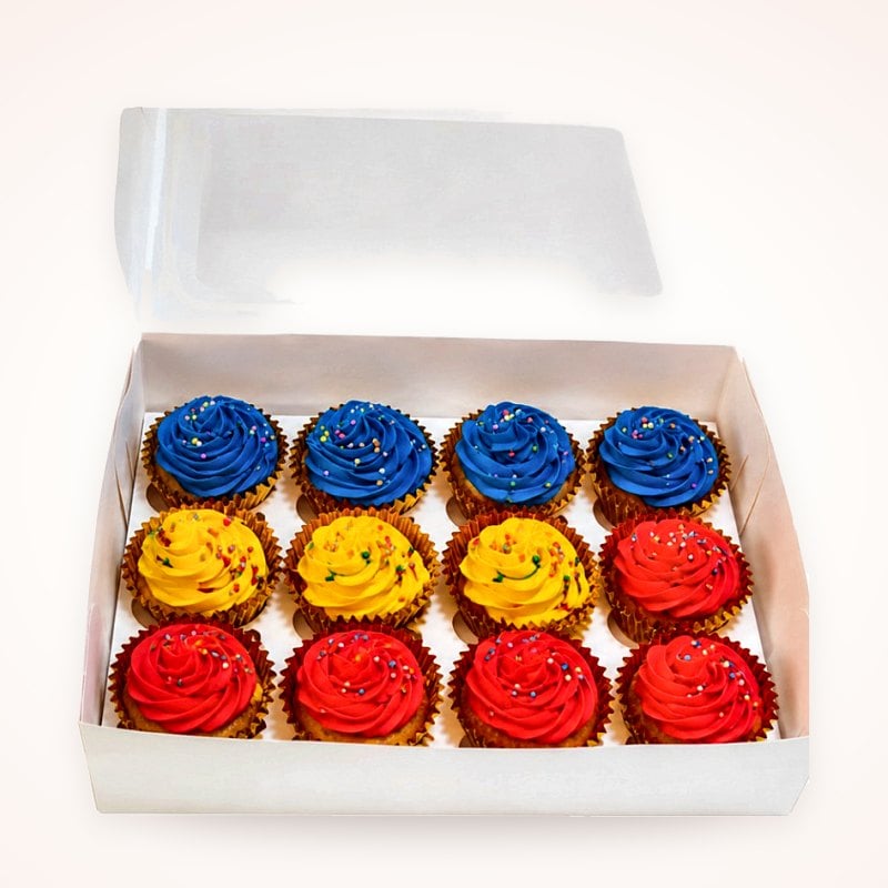 Docena de cupcakes: Cupcakes con frosting de colores, en caja.